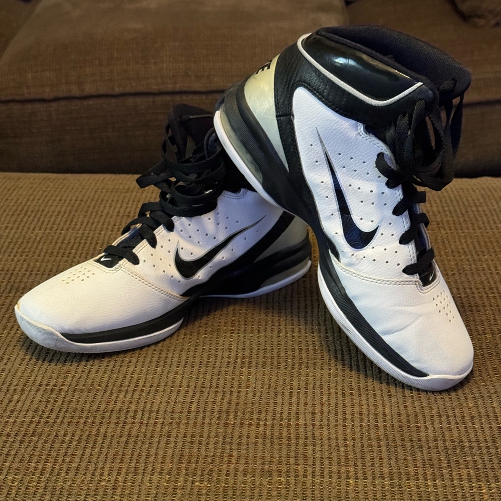 Nike Air Max Hyped TB, Men’s Size 8